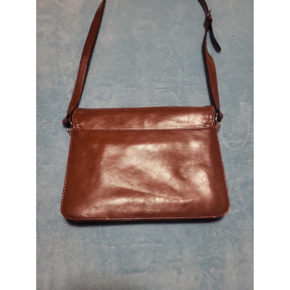 Leather - Picture 5 of 6